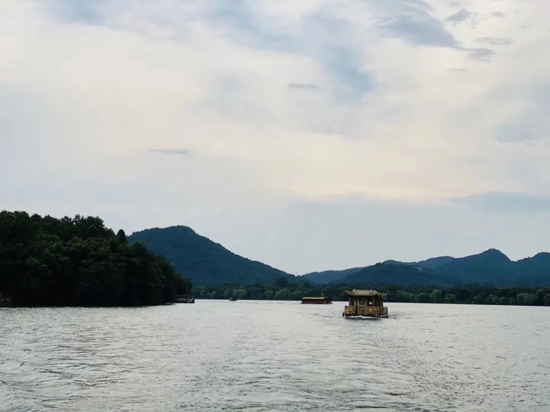 大学什么专业最赚钱_2020年最赚钱的大学专业_2021最赚钱的大学专业