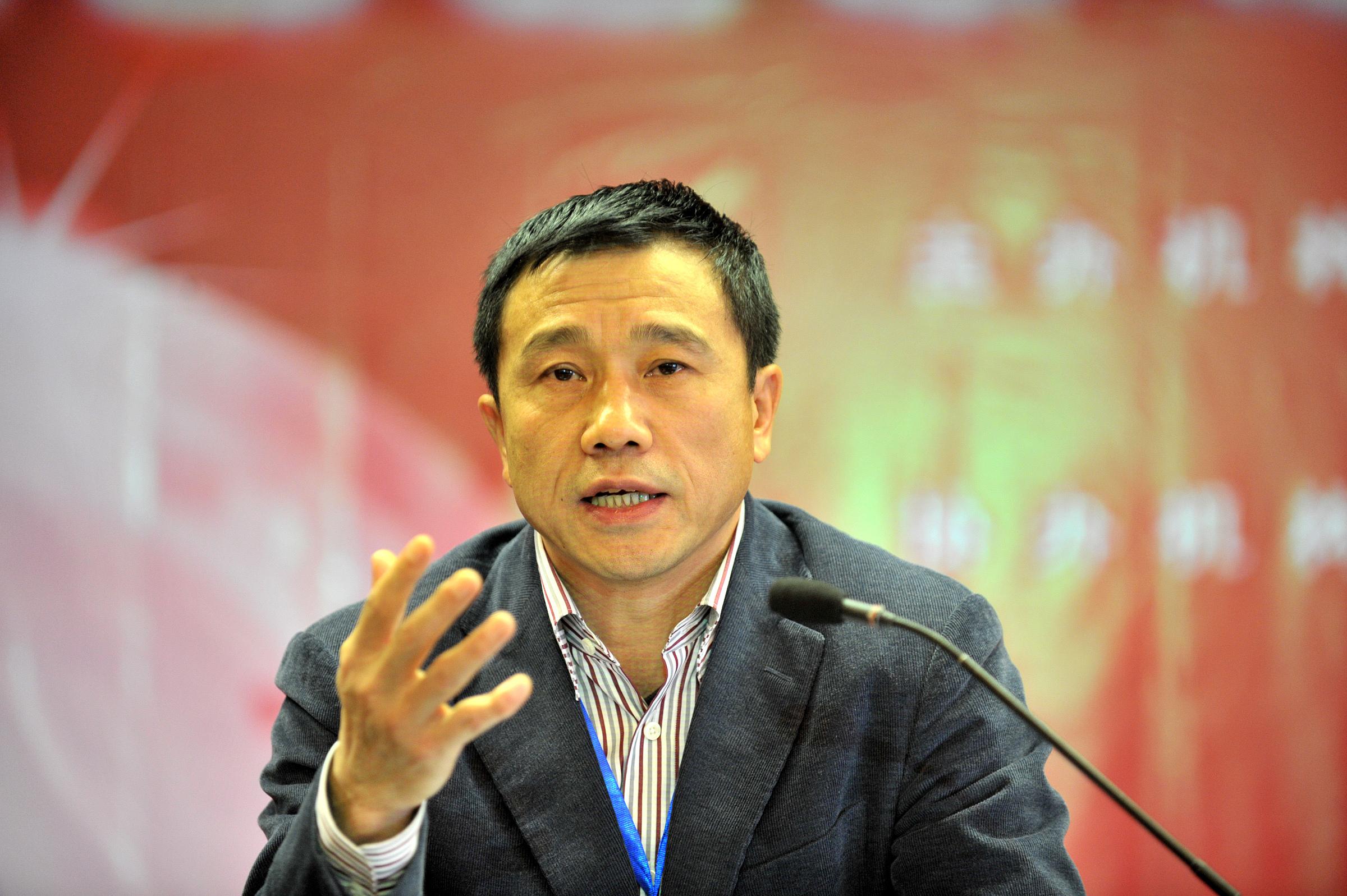 开个什么公司赚钱-日赚1500万！广汇能源掌门人，拥3家上市公司，曾开餐馆搞信息-优创圈
