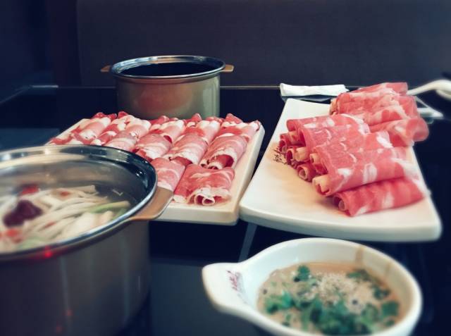餐饮什么赚钱-餐饮创业者—自助餐厅是怎么赚钱的？-优创圈