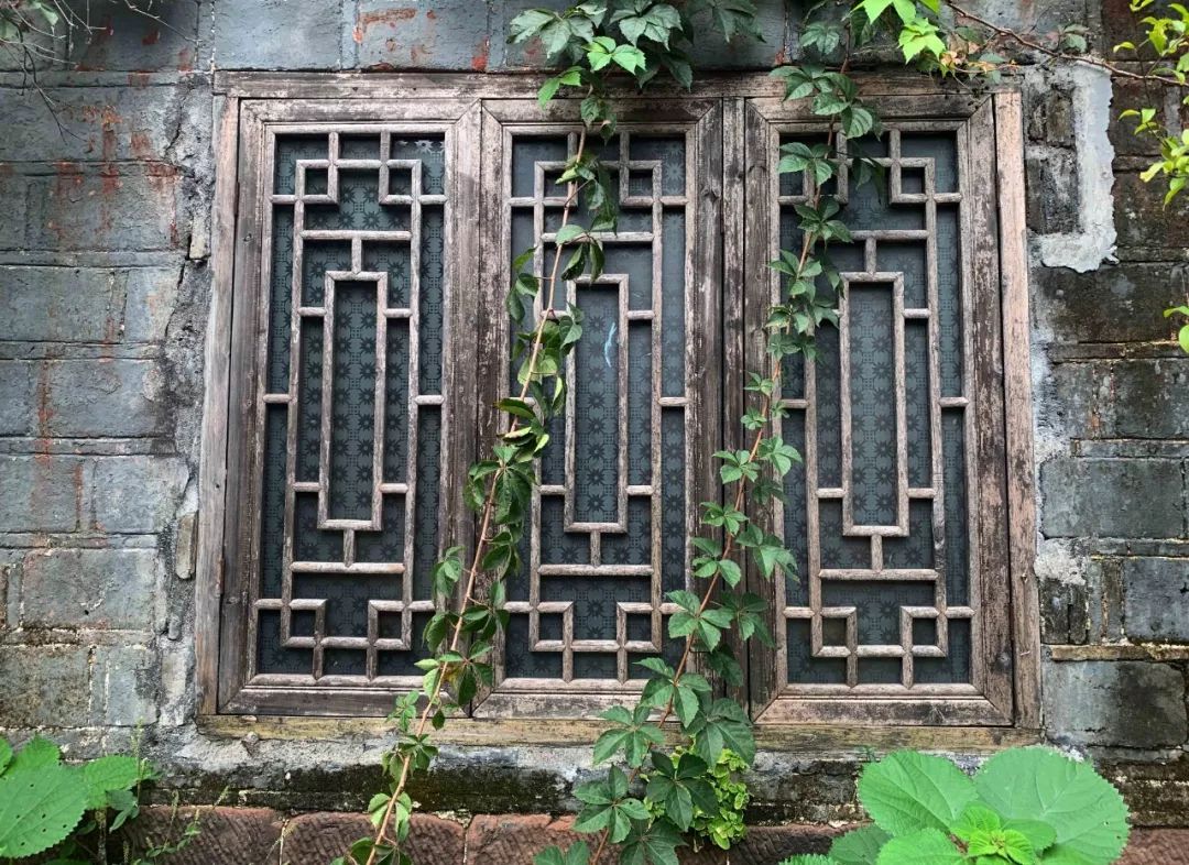 买什么吃的赚钱_赚钱买好吃的_赚钱买吃的表情包