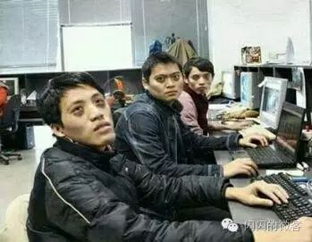 图片[12]-电脑什么游戏可以赚钱-中年男子游戏代练撑起全家 操控19台电脑赚钱辛苦-优创圈