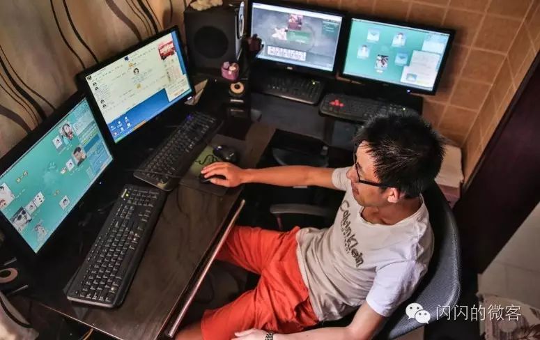 图片[4]-电脑什么游戏可以赚钱-中年男子游戏代练撑起全家 操控19台电脑赚钱辛苦-优创圈