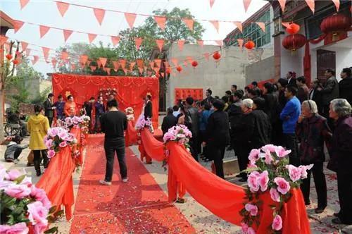 小乡镇开店_乡镇开什么店赚钱_在乡镇开什么店赚钱