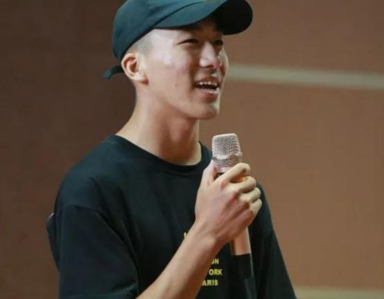 学校卖什么赚钱_学校卖啥赚钱_学校赚钱商机