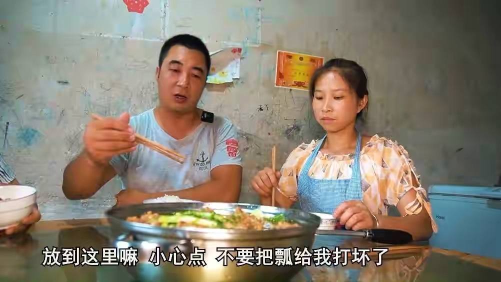 美食博主靠什么盈利_美食博主赚多少钱_美食博主靠什么赚钱
