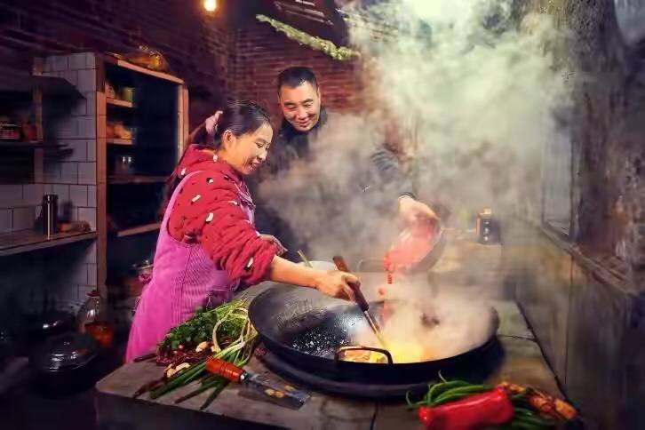 美食博主靠什么盈利_美食博主赚多少钱_美食博主靠什么赚钱