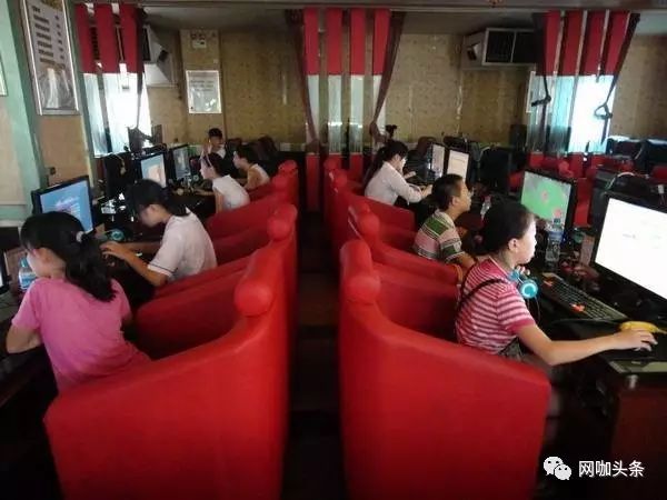 网吧靠什么赚钱_网吧赚钱靠什么_网吧到底赚钱吗