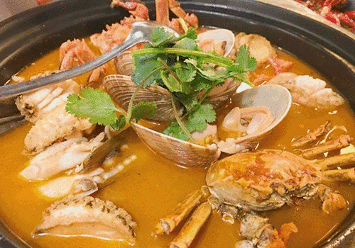 图片[6]-餐饮业什么最赚钱-极致“平效王”！400平龙虾店日收20多万，最高翻台12轮-优创圈