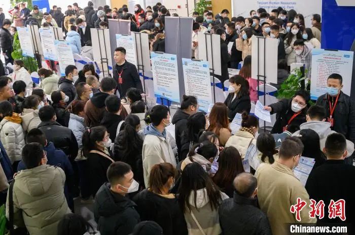 学校门口什么最赚钱_学校门口做什么好赚钱_学校门口什么生意赚钱