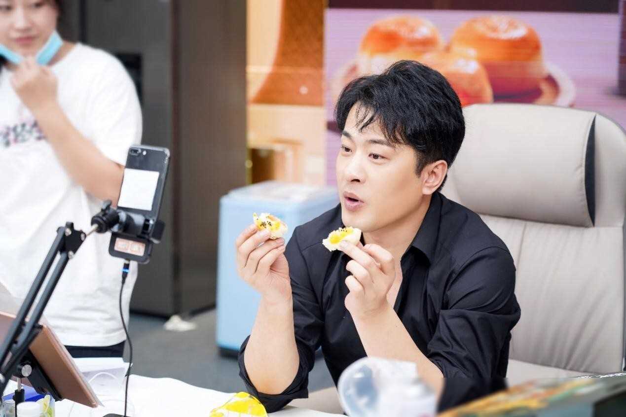 做美妆博主能赚多少钱_博美美妆培训的创始人_美妆博主靠什么赚钱
