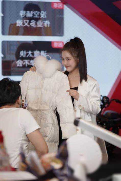 美妆博主靠什么赚钱_做美妆博主能赚多少钱_博美美妆培训的创始人