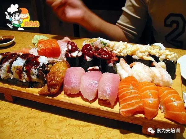 赚钱小吃生意做什么_什么小吃店赚钱_小吃店什么最赚钱投资小