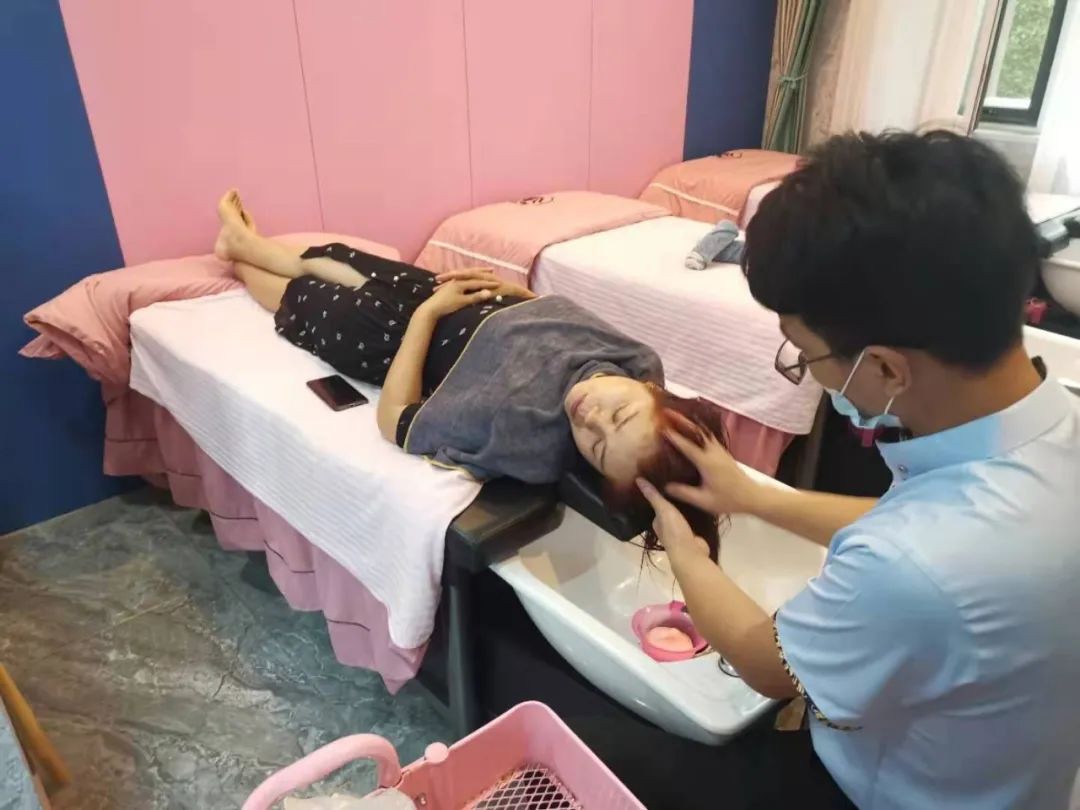 当下赚钱的行业_现今比较赚钱的行业_现在做什么行业比较赚钱