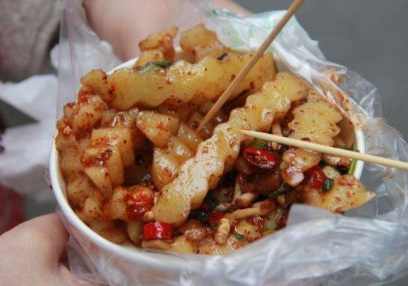 小吃做什么赚钱_现在做小吃生意赚钱_现在做什么小吃最赚钱
