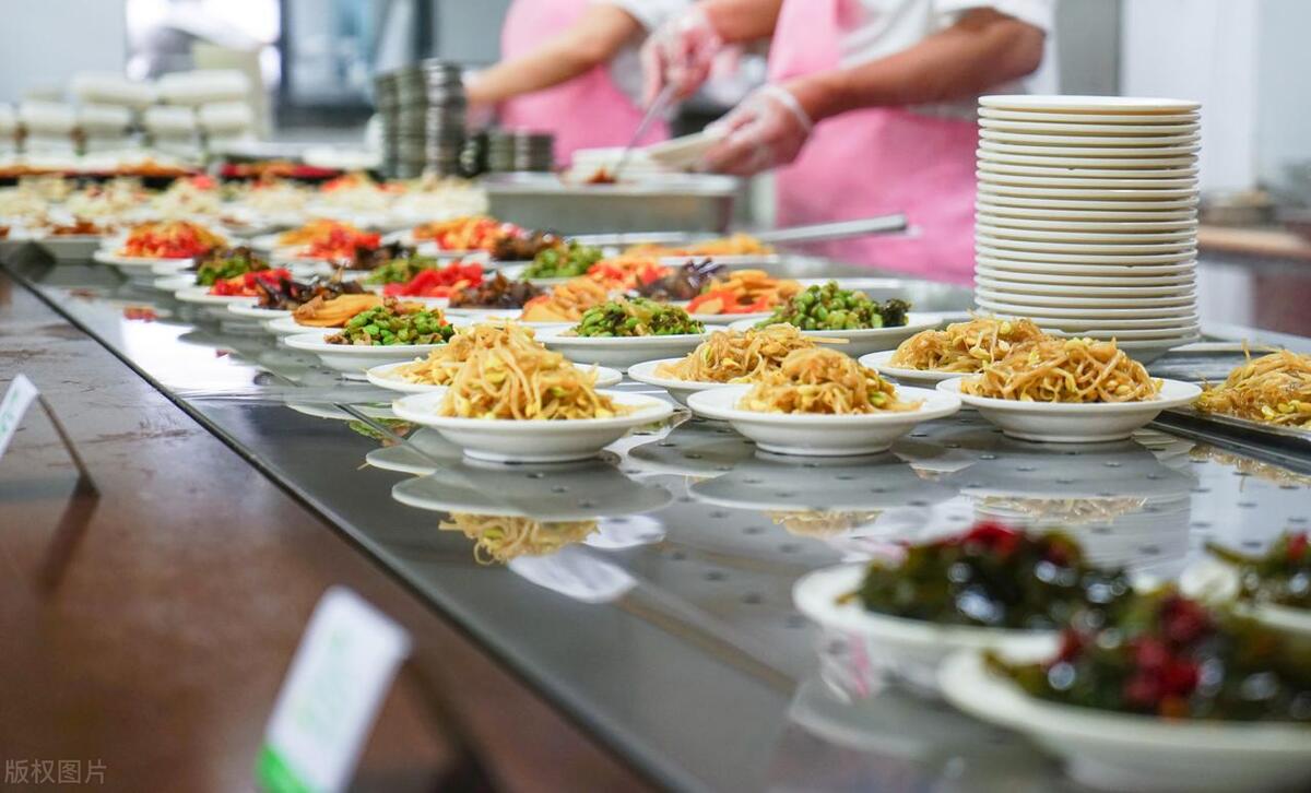 开饭店挣钱_开什么饭店赚钱_2021年开饭店赚钱吗