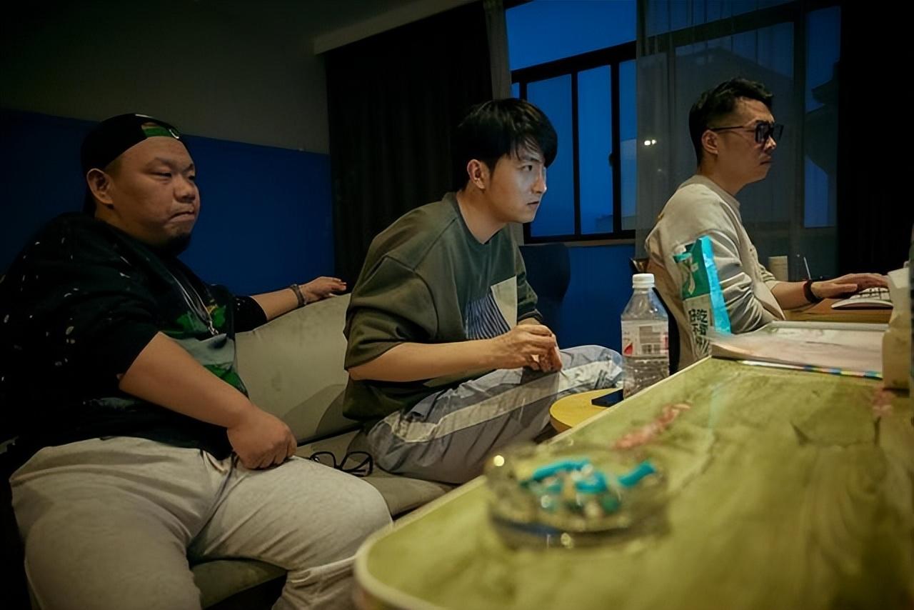 电视剧的赚钱模式_电视挣钱_电视剧是靠什么赚钱的