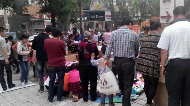 现在摆地摊卖什么最赚钱-摆地摊卖什么最赚钱而且很受欢迎 邀请你加入地摊群-优创圈