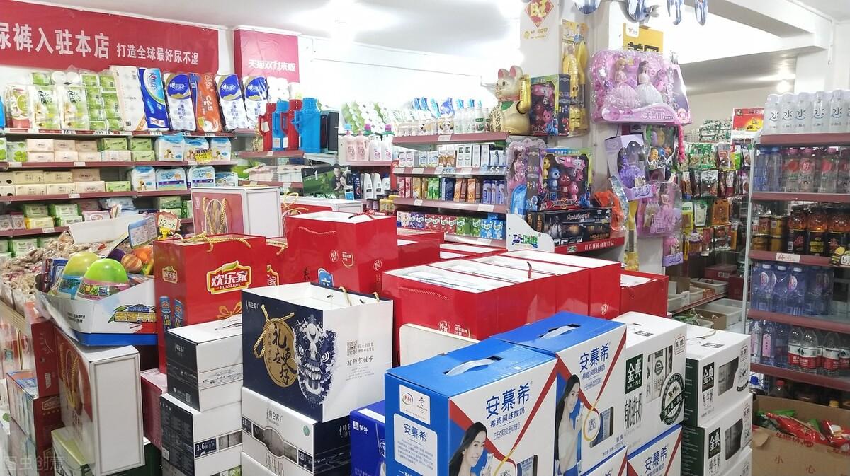 往超市送什么赚钱-广西一家小超市利用“一箱啤酒”，一年时间盈利85万，你可以学学-优创圈