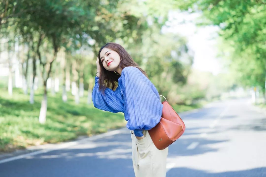 为什么网红能赚钱_最能赚钱的网红_网上能赚钱的网站