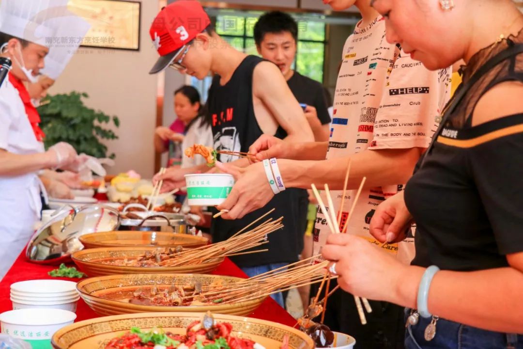 夏天小吃店卖什么好_夏天小吃赚钱卖什么好_夏天卖什么小吃赚钱