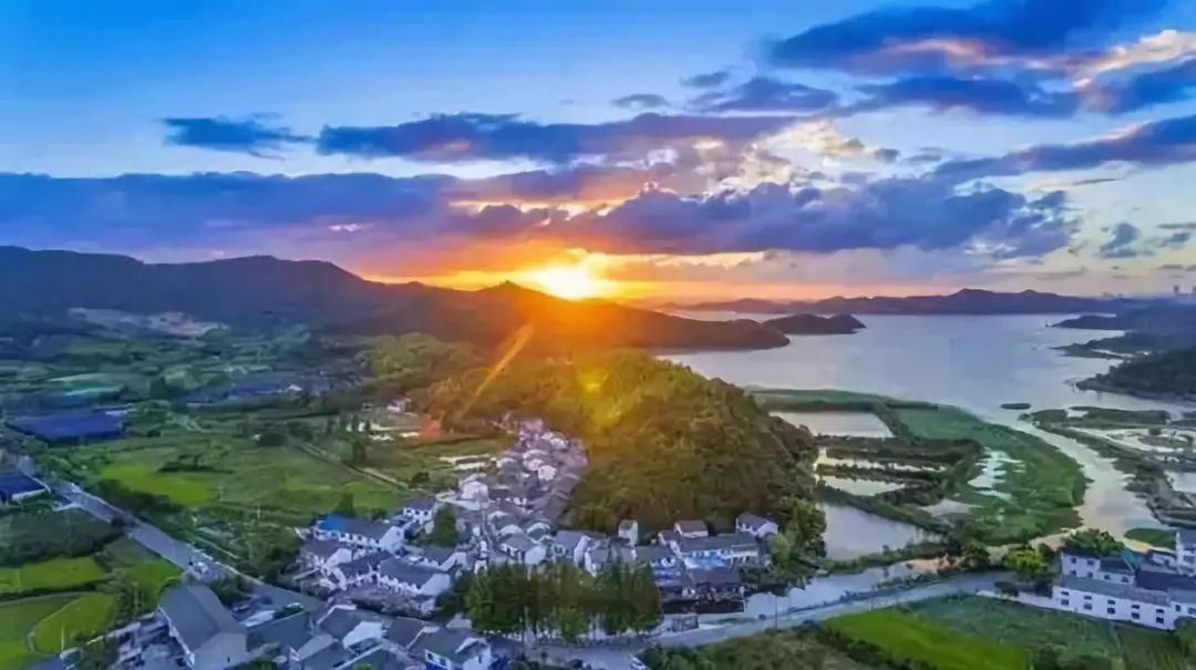 宁波做什么生意最赚钱_宁波做生意好不好做_宁波做小生意