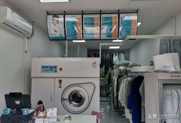 大学生卖东西赚钱_大学生卖什么赚钱_赚钱卖大学生怎么赚钱