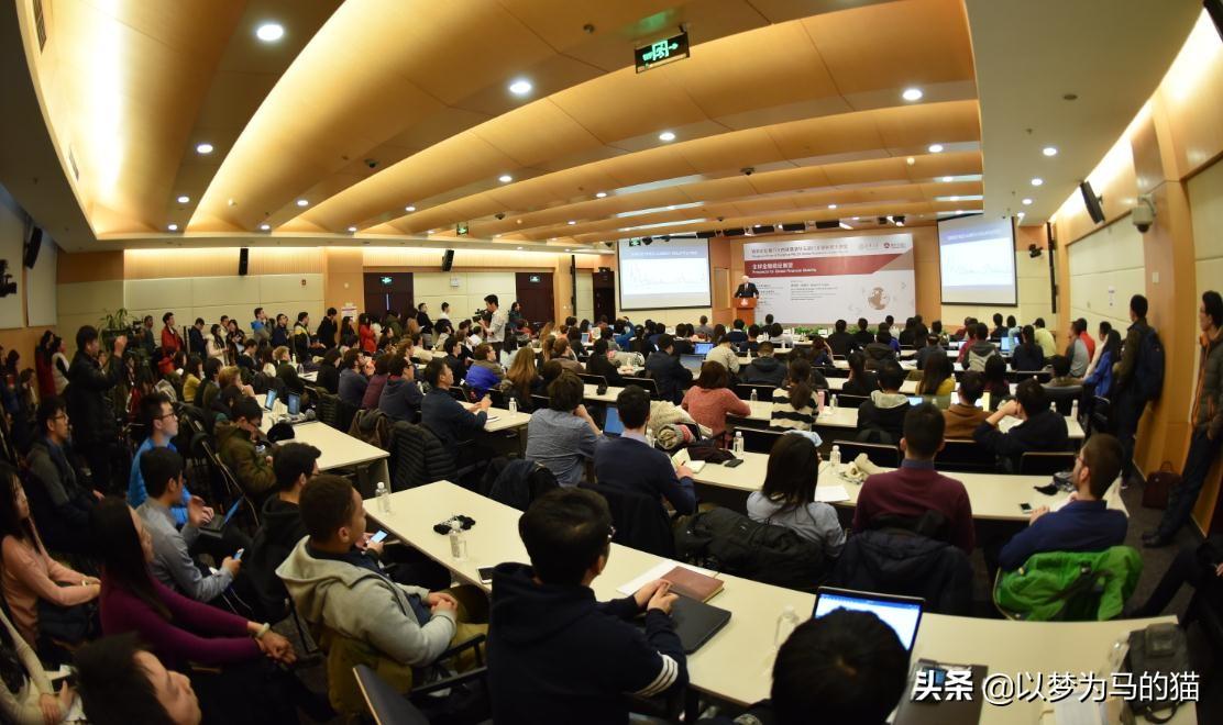 文科什么专业赚钱-高三文科生：这8个专业易拿高薪，虽对学历要求高，但发展潜力大-优创圈