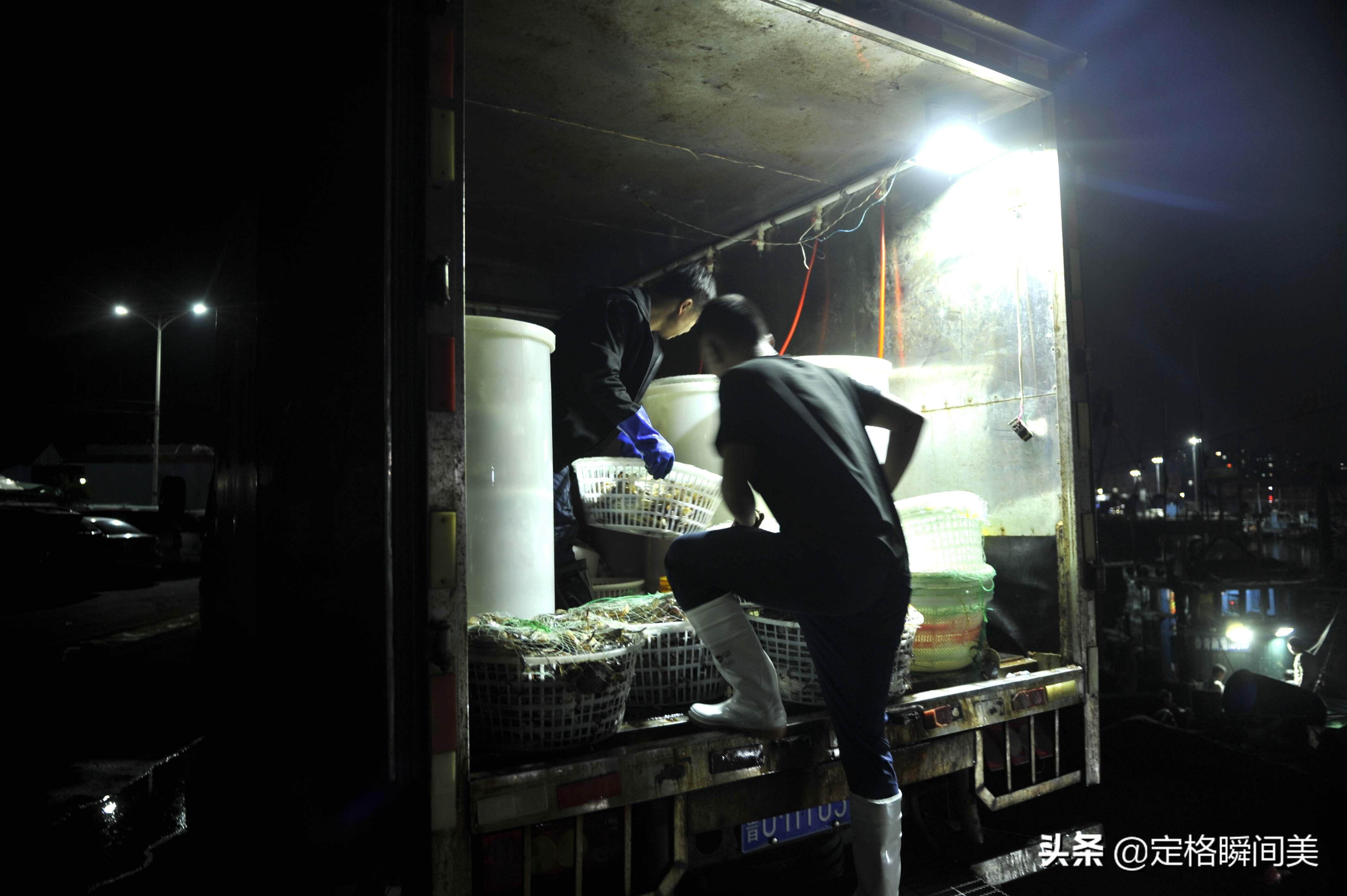 卖海鲜一年赚50万_卖什么海鲜赚钱_卖海鲜利润怎么样