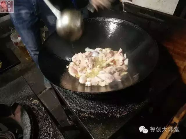 现在开什么店最赚钱投资小_开家赚钱小店_投资小开什么店