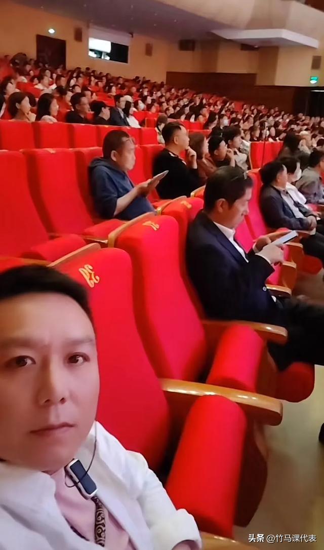 票务靠什么赚钱_票务是啥兼职_票务赚多少钱