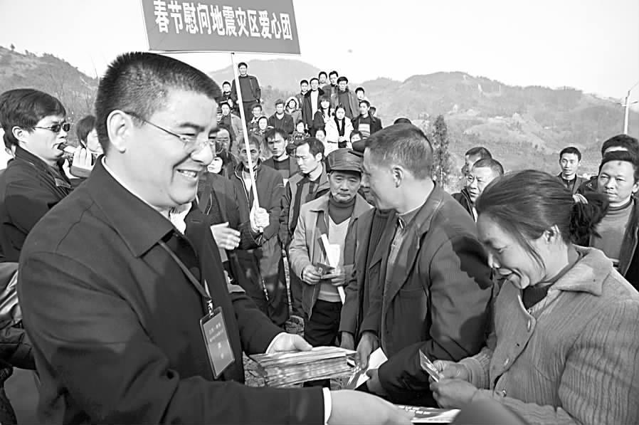 靠dnf赚钱靠谱吗_陈光标哪里来的钱_陈光标靠什么赚钱