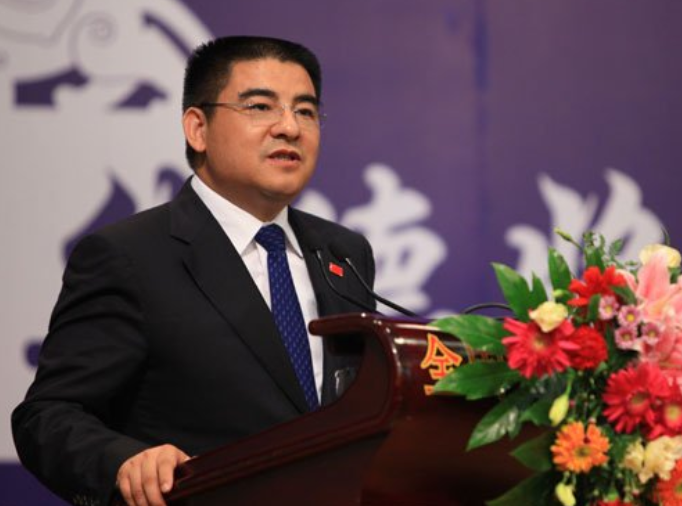 陈光标靠什么赚钱_陈光标哪里来的钱_靠dnf赚钱靠谱吗