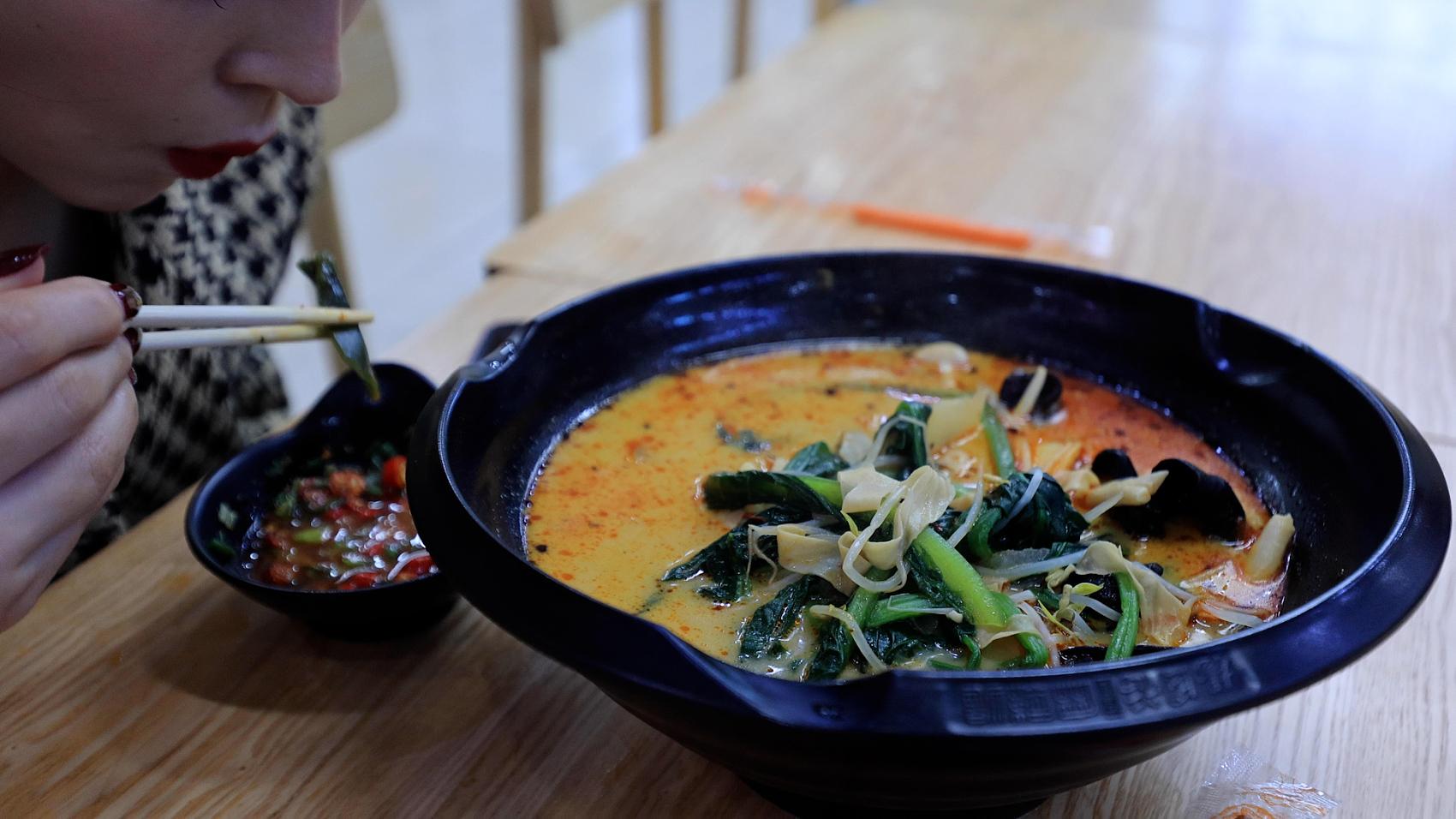 为什么麻辣烫不赚钱_麻辣烫挣钱_麻辣烫挣钱吗有谁知道