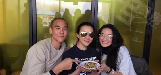 明星赚钱很容易_赚钱明星倒贴小说_为什么当明星都很赚钱