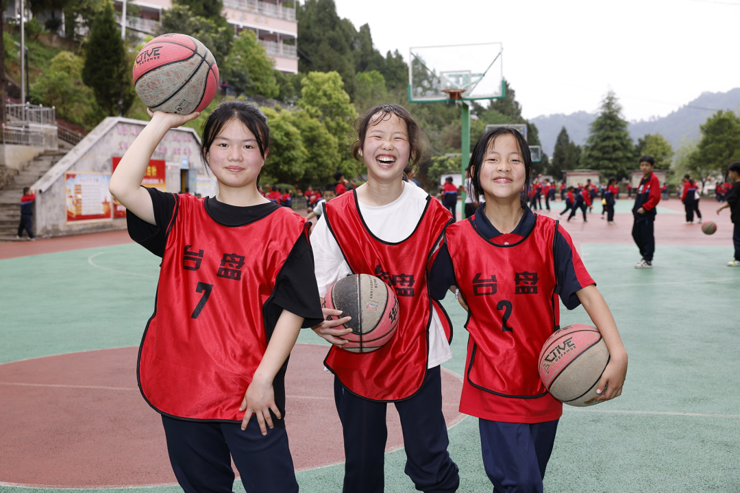 赚钱女学技术孩子会怎么样_女孩子学什么技术赚钱_学技术女人