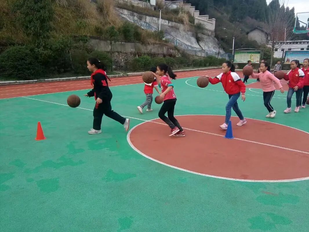 赚钱女学技术孩子会怎么样_女孩子学什么技术赚钱_学技术女人