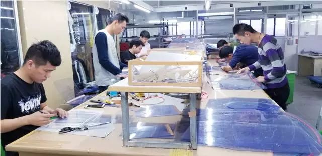 工厂赚钱开小店赚钱吗_开什么小工厂赚钱_工厂赚钱开小店违法吗