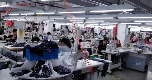 工厂赚钱开小店违法吗_工厂赚钱开小店赚钱吗_开什么小工厂赚钱