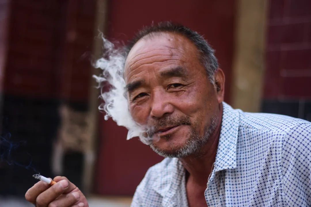 跑工程车利润一个月多少钱_什么工程车赚钱_赚钱神车