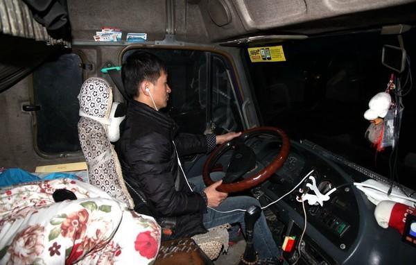 货车赚钱卖拉小车挣钱吗_货车拉什么卖赚钱_小货车拉什么卖赚钱