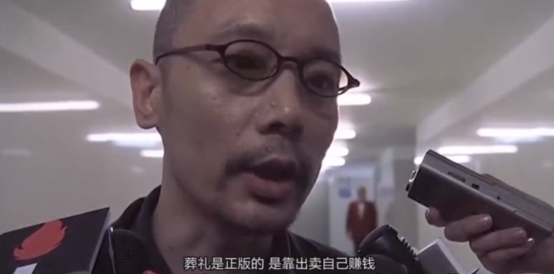 郭敬明靠什么赚钱_郭敬明赚钱_郭敬明亏钱