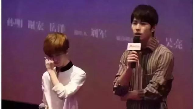 郭敬明赚了多少钱_郭敬明赚钱_郭敬明靠什么赚钱