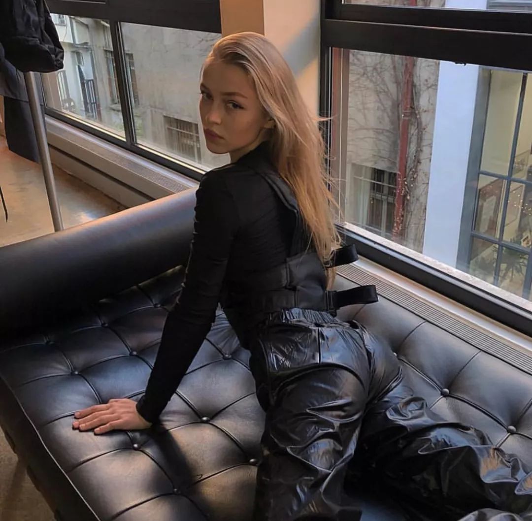 赚钱卖女生东西小说叫什么_赚钱卖女生东西小说_女生卖什么小东西赚钱