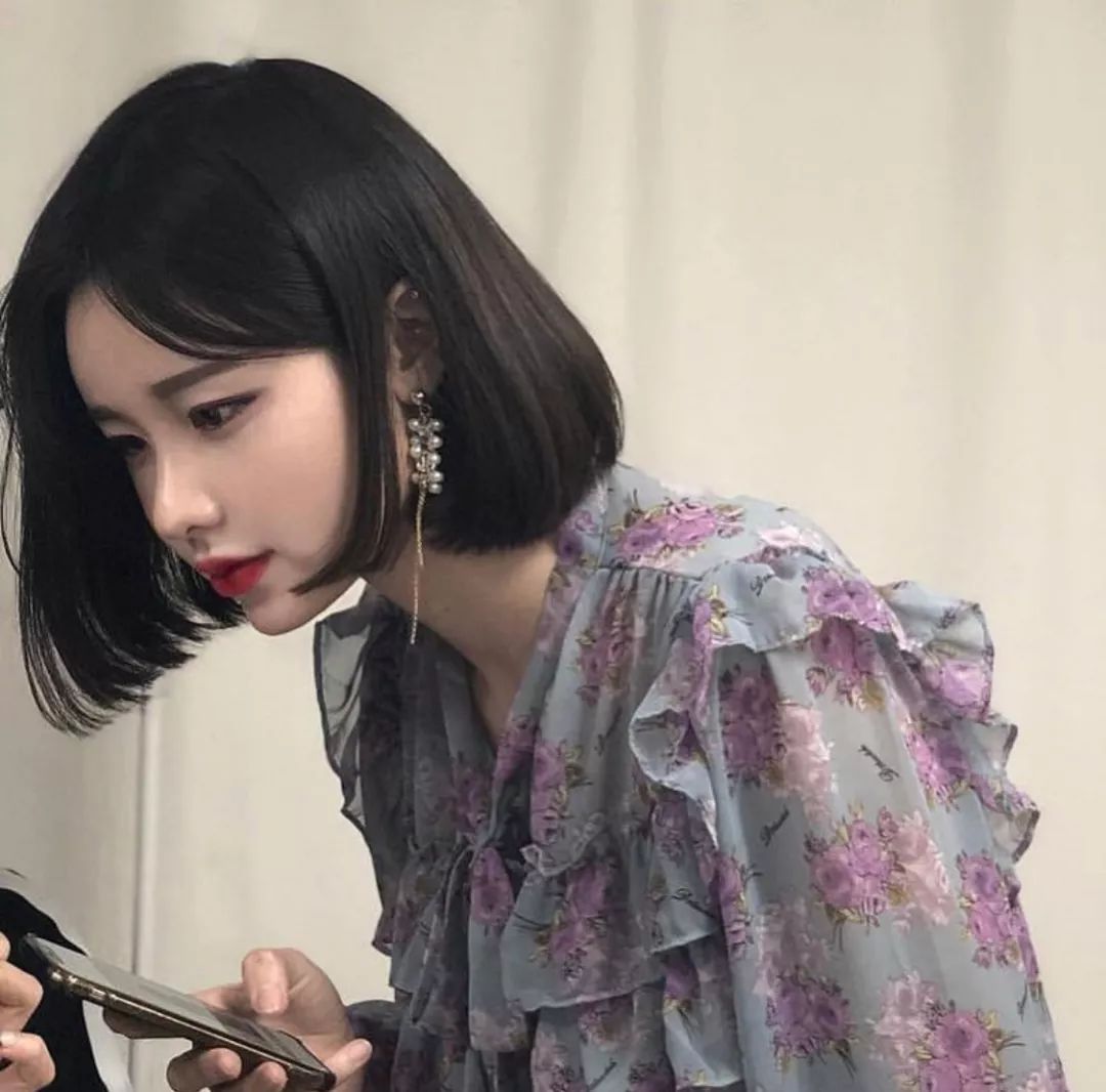 赚钱卖女生东西小说叫什么_女生卖什么小东西赚钱_赚钱卖女生东西小说
