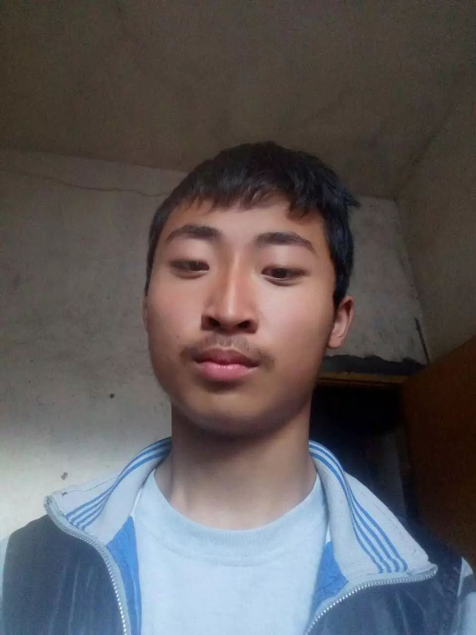 图片[2]-怎么开微店卖什么赚钱-罗涛：残疾小伙自学开微店-优创圈