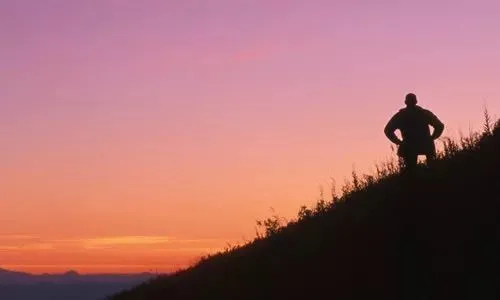 想去赚钱的说说_想去挣钱的句子_干什么来钱快我想立马挣到钱