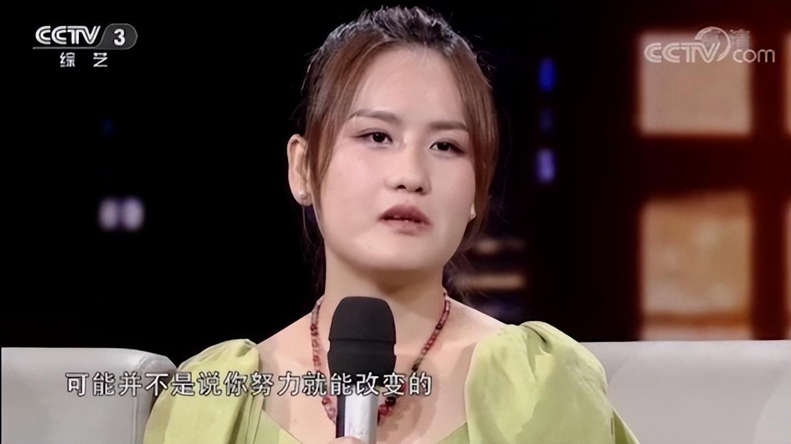 拍照时脸歪是真歪还是_歪脸网靠什么赚钱_脸歪照相下巴特别歪