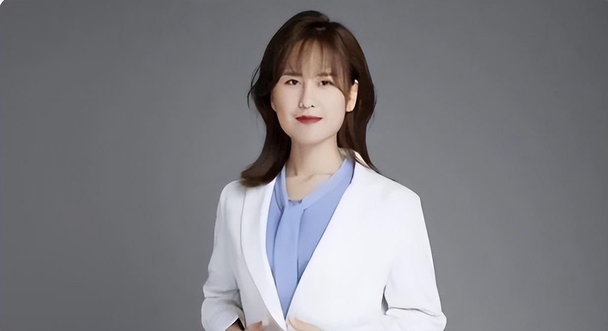 歪脸网靠什么赚钱_拍照时脸歪是真歪还是_脸歪照相下巴特别歪