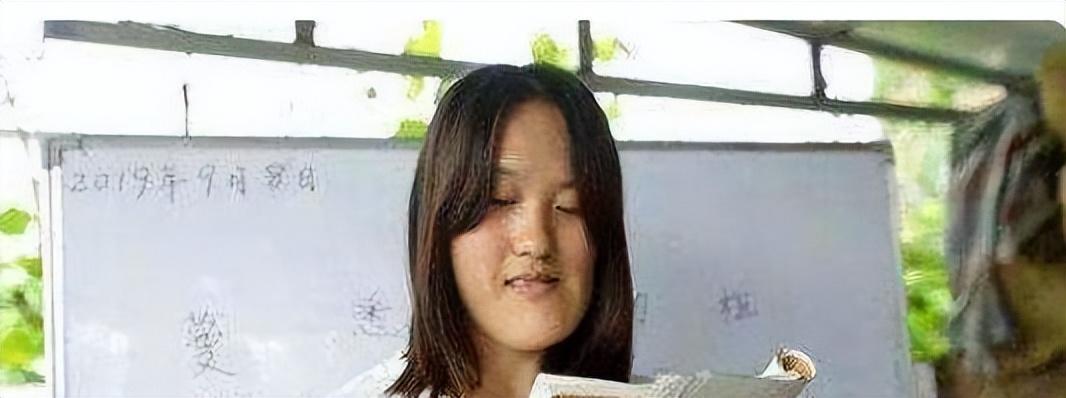 拍照时脸歪是真歪还是_脸歪照相下巴特别歪_歪脸网靠什么赚钱