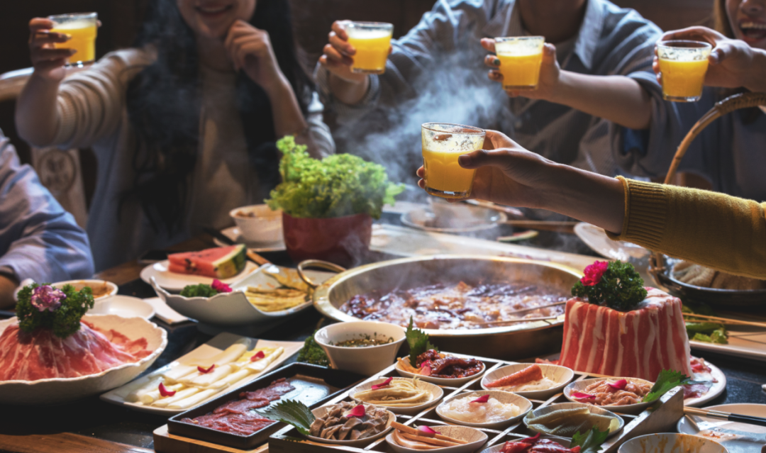 自助烤肉店靠什么赚钱-如何定位，让餐饮品牌成为顾客心中首选？-优创圈